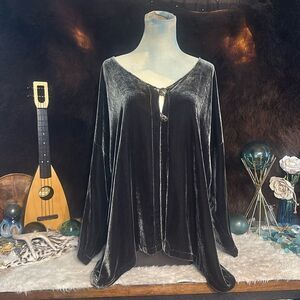 Bryan Emerson top OS (1000A)